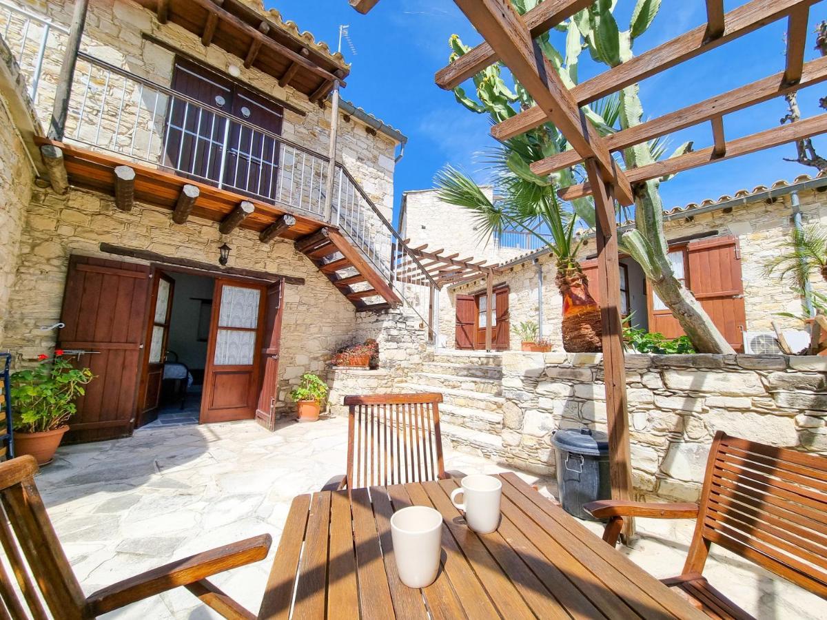 Aphrodite'S Pool Retreat Skarinou Exterior photo